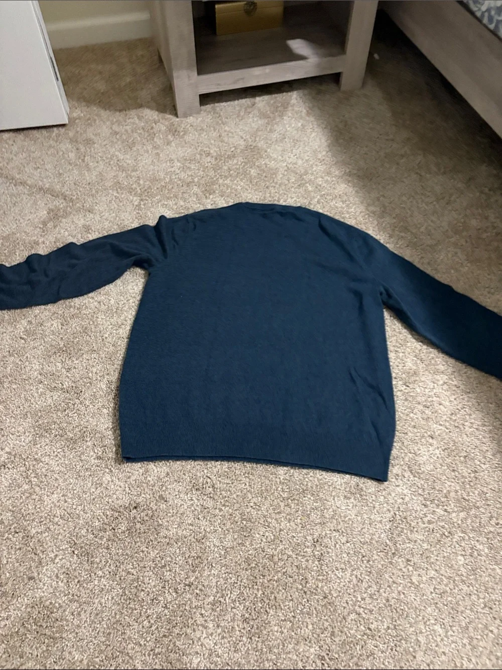 Banana Republic Men's V-Neck Sweater - Navy sz L cotton and cashmere